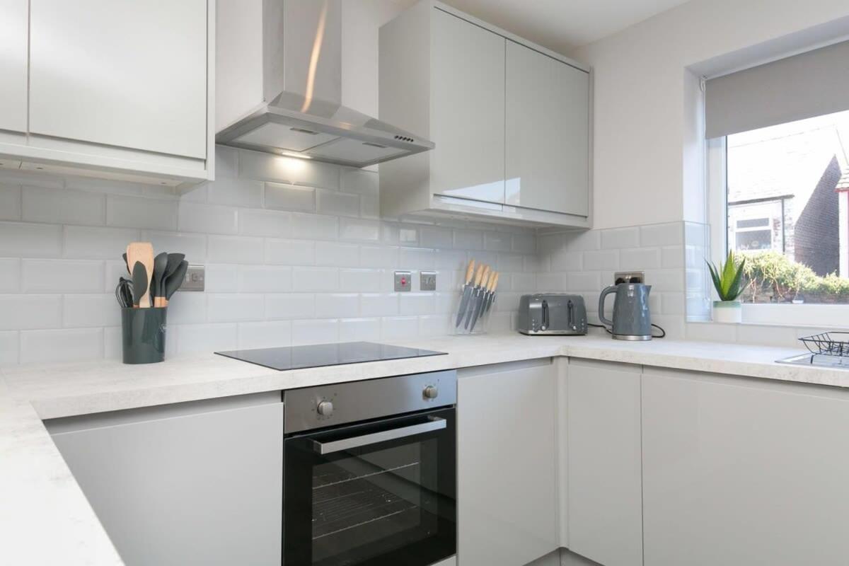 Stunning 2 Bedroom Apartment In Wallasey Buitenkant foto