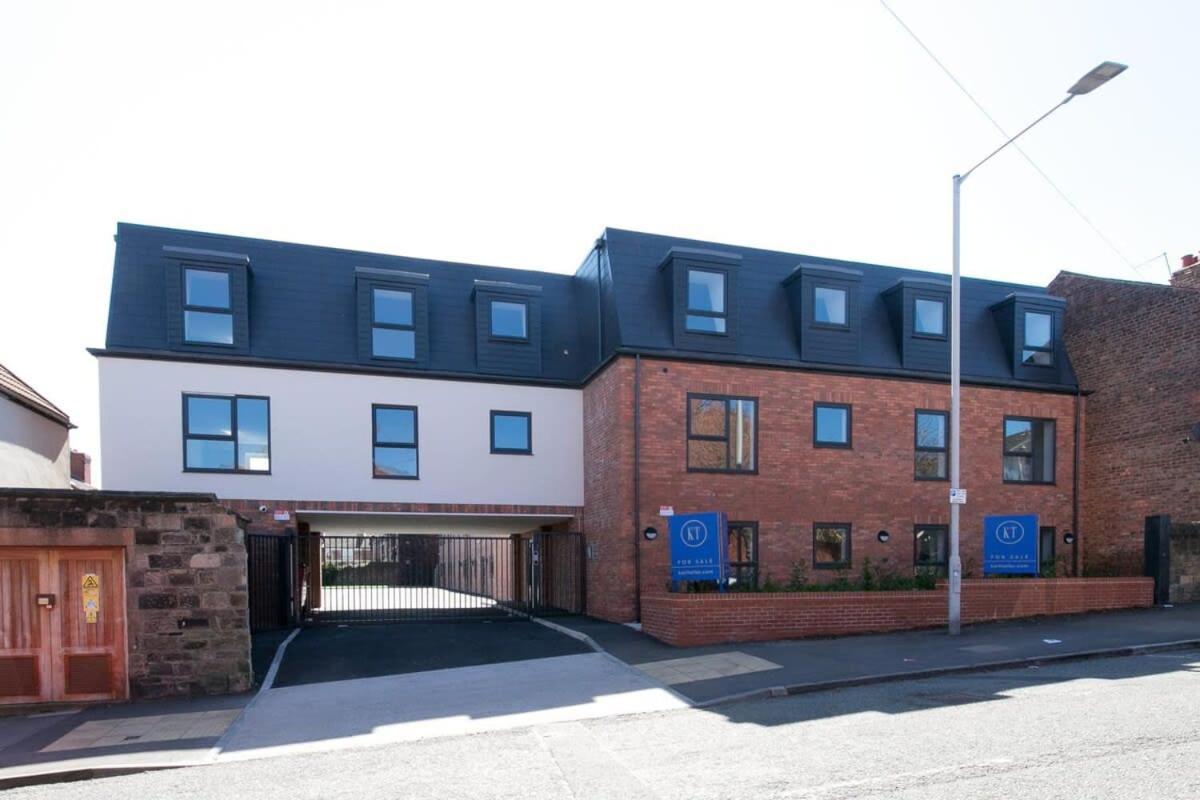 Stunning 2 Bedroom Apartment In Wallasey Buitenkant foto