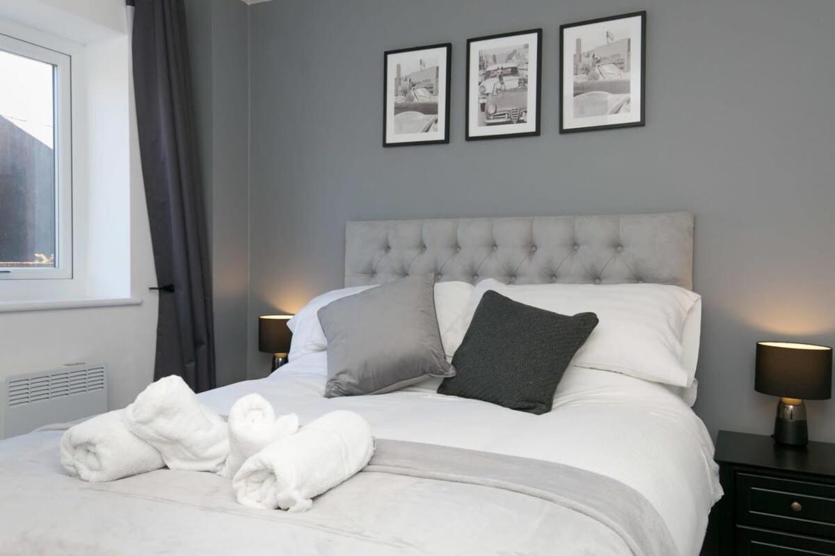 Stunning 2 Bedroom Apartment In Wallasey Buitenkant foto