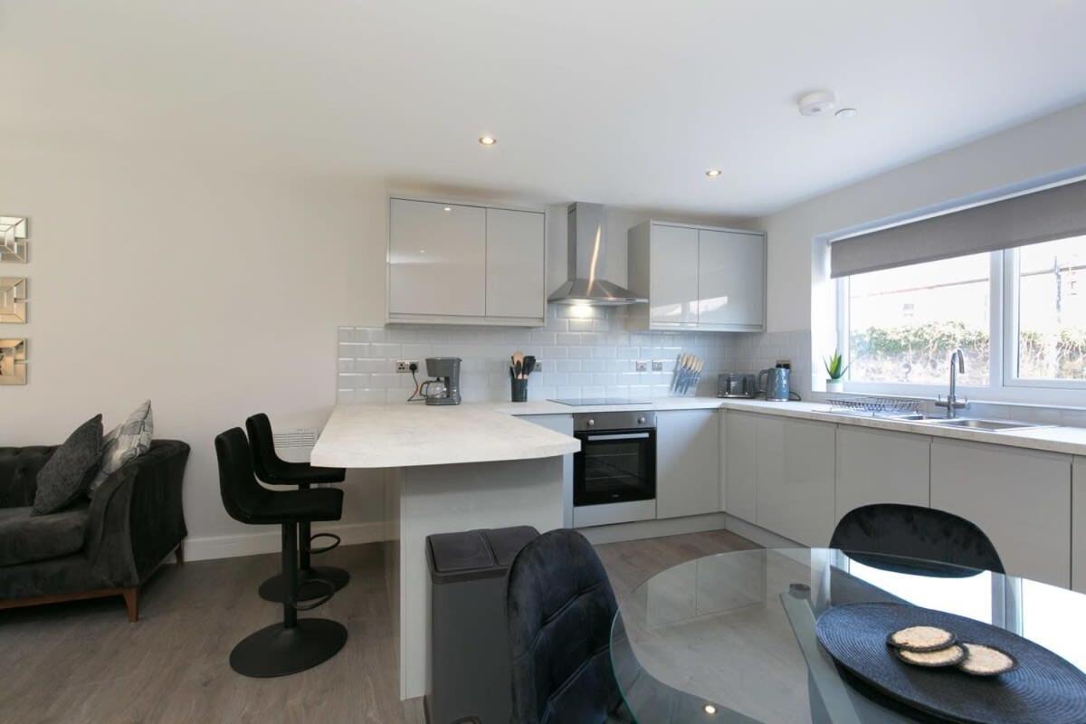 Stunning 2 Bedroom Apartment In Wallasey Buitenkant foto