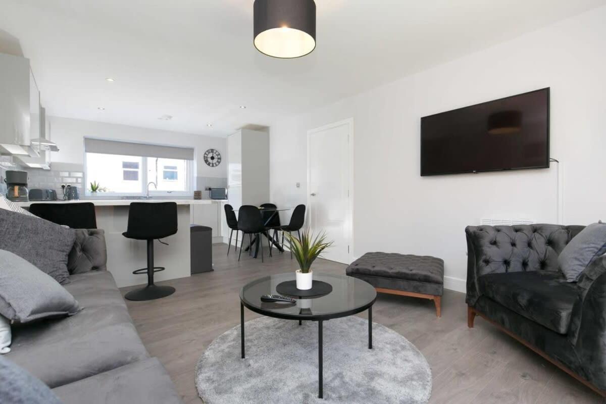 Stunning 2 Bedroom Apartment In Wallasey Buitenkant foto