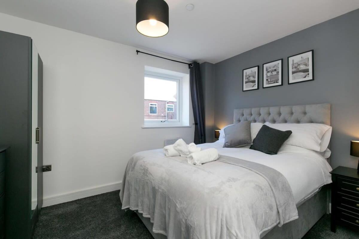 Stunning 2 Bedroom Apartment In Wallasey Buitenkant foto