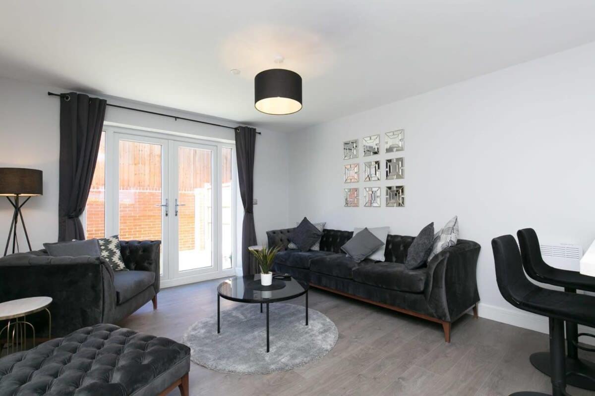 Stunning 2 Bedroom Apartment In Wallasey Buitenkant foto